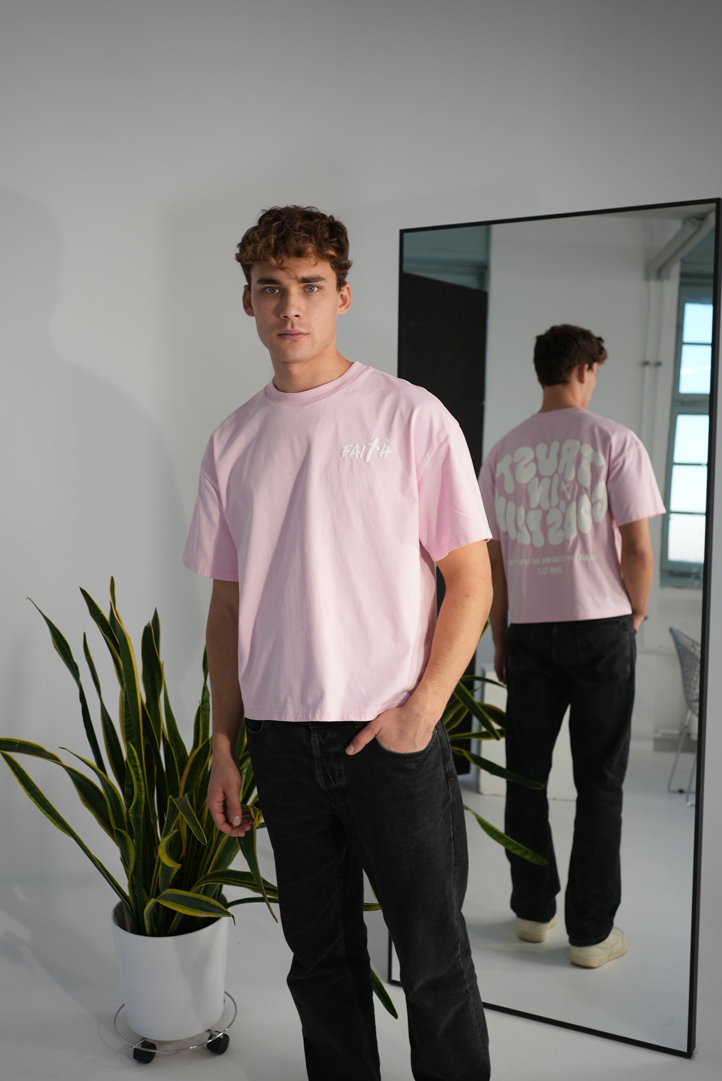 Men's T-shirt Pink
